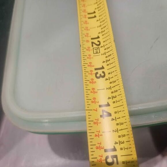 Jadeite Tupperware Breadbox Celery Keeper 14" x 6" - Picture 4 of 6